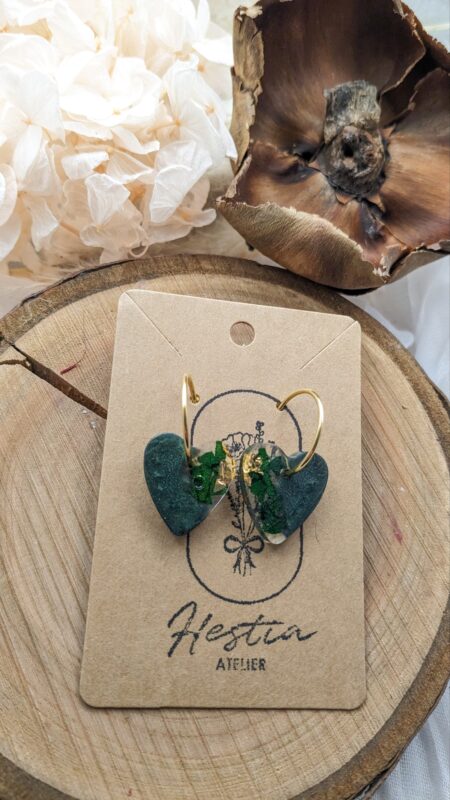 Boucles Aya sur créoles ouvertes