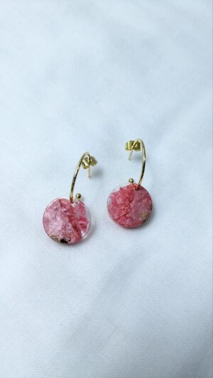 Boucles Théia sur créoles ouvertes