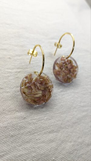 Boucles Théia sur créoles ouvertes