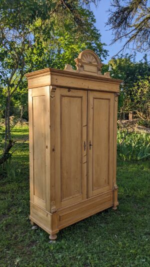 Armoire ancienne
