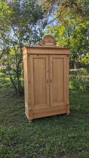 Armoire ancienne