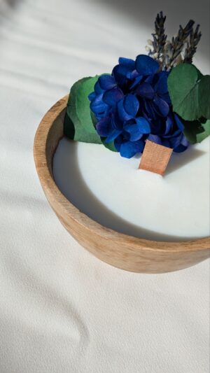 Bougie fleurie récipient bois