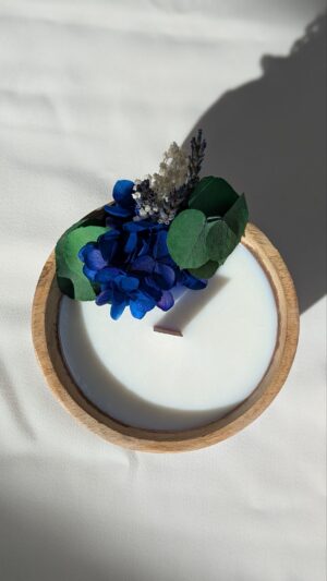 Bougie fleurie récipient bois