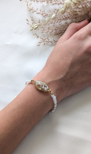 Bracelet perlé personnalisable – Blanc Perle – Bijou fait main femme